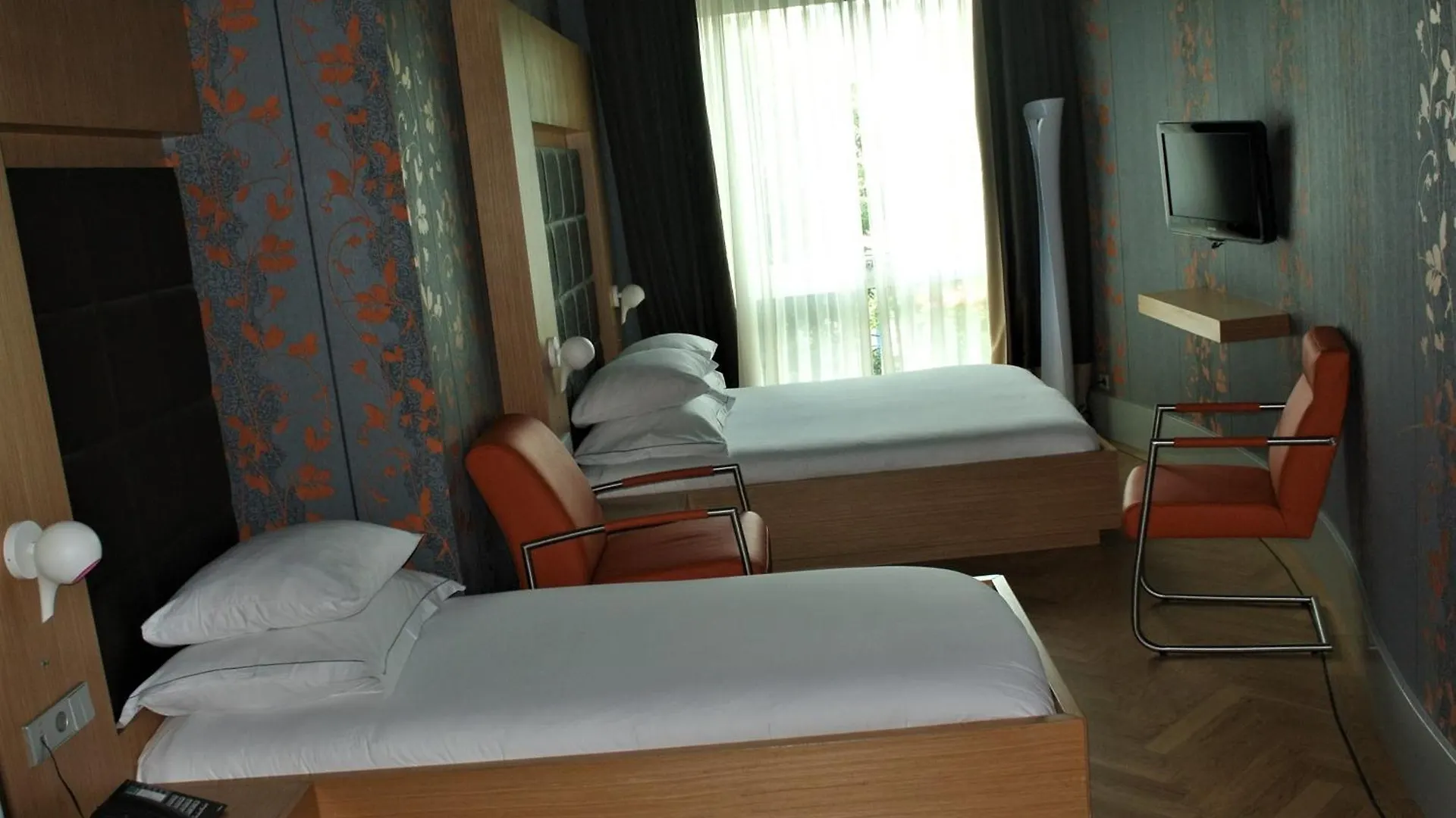 Amadi Park Hotel Amesterdão 4*,
